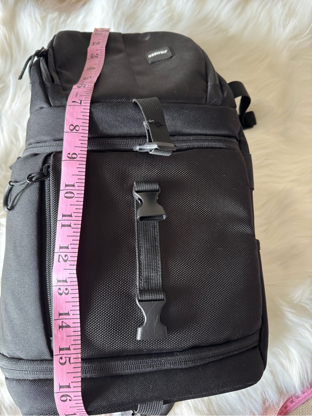 Camera Sling Bag - Neewer